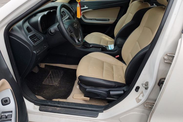 Used Haima Fumei 2014 M5 1.6L Automatic Comfort Model Left Front Seat