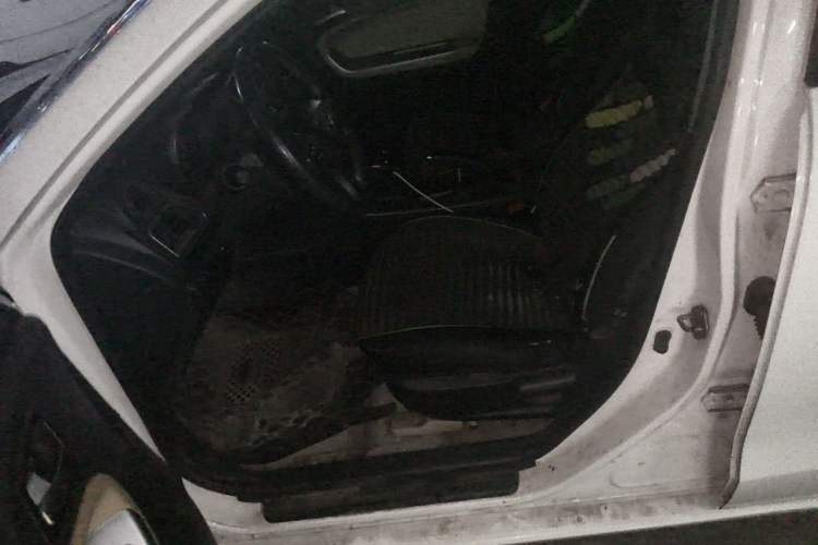 Used Haima Fumei 2014 M5 1.6L Automatic Elite Model Left Front Seat