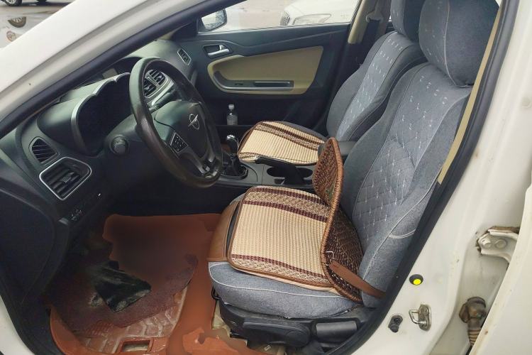 Used Haima Fumei 2014 M5 1.6L Manual Elite Model Left Front Seat