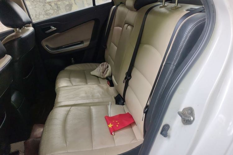 Used Haima Fumei 2014 M5 1.6L Manual Fashion Edition Left Rear Seat