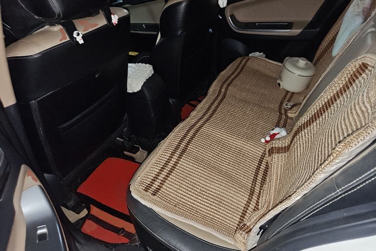 Used Haima Fumei 2014 M5 1.6L Automatic Comfort Model Left Rear Seat