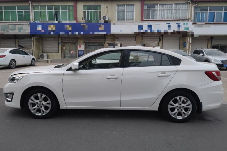 Used Haima Fumei 2014 M5 1.6L Manual Fashion Edition Left Side
