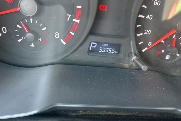 Used Haima Fumei 2014 M5 1.6L Automatic Elite Model Odometer Close Up