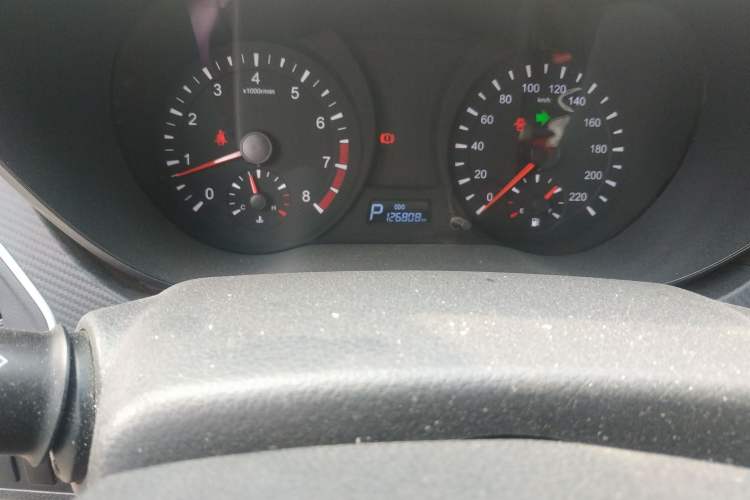 Used Haima Fumei 2014 M5 1.6L Automatic Elite Model Odometer Close Up