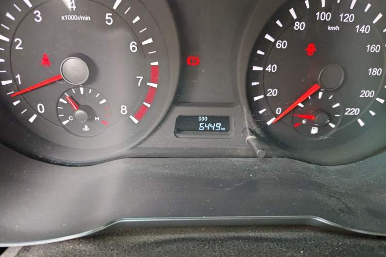 Used Haima Fumei 2014 M5 1.6L Manual Standard Model Odometer Close Up