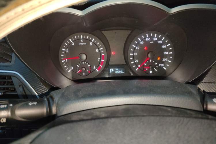 Used Haima Fumei 2014 M5 1.6L Automatic Elite Model Odometer Close Up