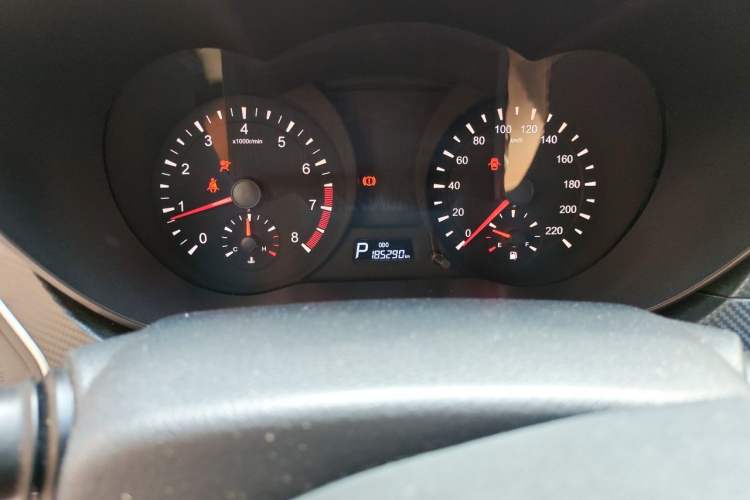 Used Haima Fumei 2014 M5 1.6L Automatic Elite Model Odometer Close Up