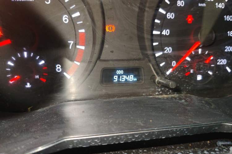 Used Haima Fumei 2014 M5 1.6L Manual Standard Model Odometer Close Up