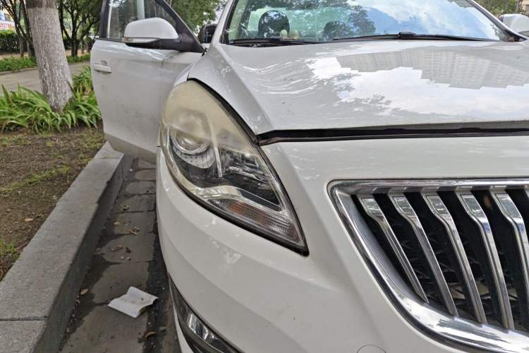 Used Haima Fumei 2014 M5 1.6L Manual Standard Model Right Front Headlight