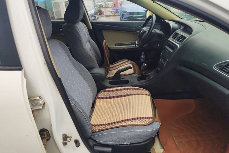 Used Haima Fumei 2014 M5 1.6L Manual Elite Model Right Front Seat