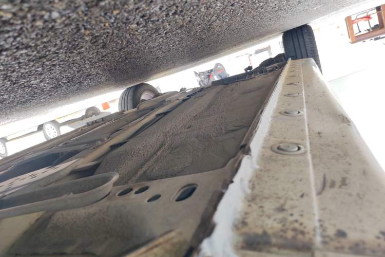 Used Haima Fumei 2014 M5 1.6L Manual Elite Model Right Side Sill