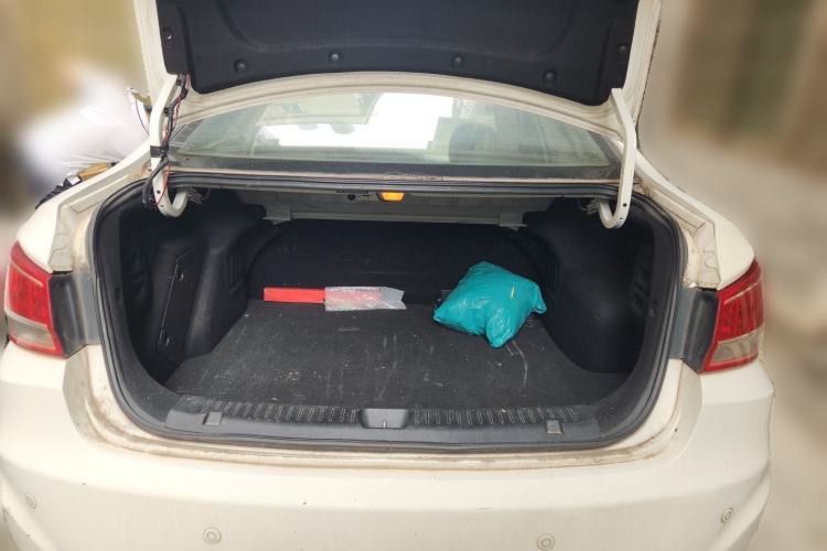 Used Haima Fumei 2014 M5 1.6L Automatic Elite Model Trunk