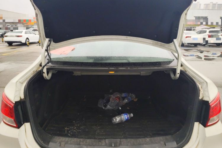 Used Haima Fumei 2014 M5 1.6L Manual Elite Model Trunk