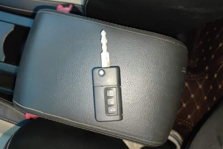 Used Haima Fumei 2014 M5 1.6L Manual Fashion Edition Vehicle Key