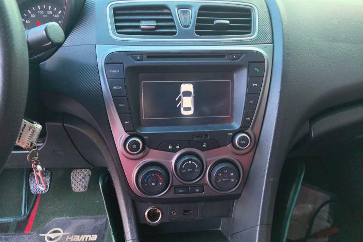 Used Haima Fumei 2014 M5 1.6L Manual Fashion Edition Audio And AC Panel