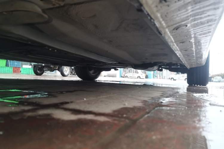 Used Haima Fumei 2014 M5 1.6L Manual Standard Model Chassis Front Left
