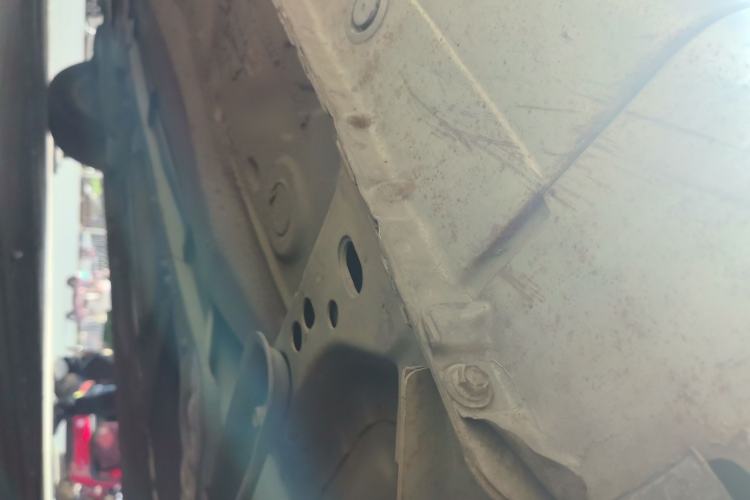 Used Haima Fumei 2014 M5 1.6L Manual Fashion Edition Chassis Front Right