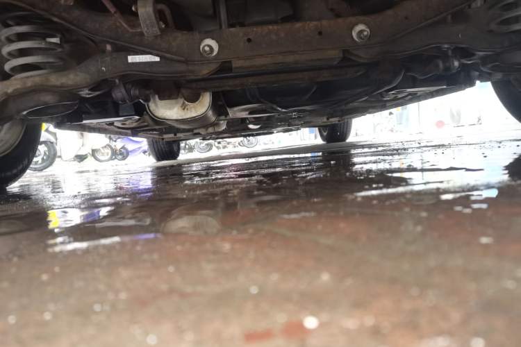 Used Haima Fumei 2014 M5 1.6L Manual Standard Model Chassis Rear