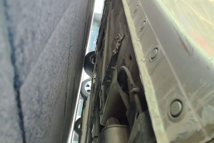 Used Haima Fumei 2014 M5 1.6L Manual Fashion Edition Chassis Rear Left
