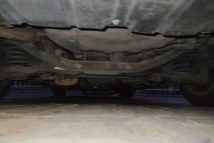 Used Haima Fumei 2014 M5 1.6L Manual Fashion Edition Chassis Rear