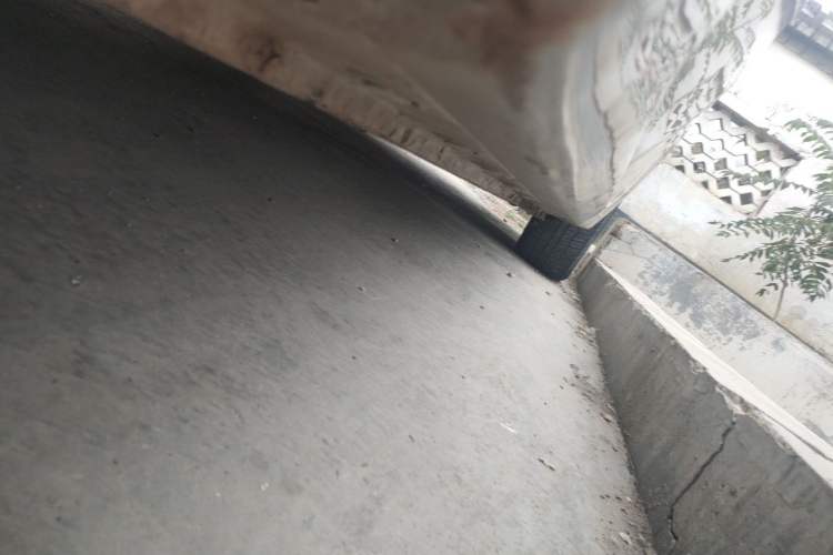 Used Haima Fumei 2014 M5 1.6L Manual Elite Model Chassis Rear Right