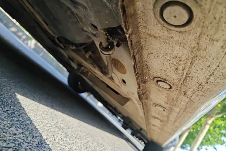 Used Haima Fumei 2014 M5 1.6L Automatic Comfort Model Chassis Rear Right