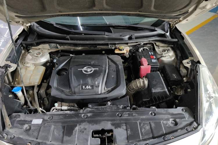 Used Haima Fumei 2014 M5 1.6L Manual Luxury Model Engine Bay