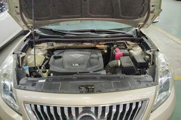 Used Haima Fumei 2014 M5 1.6L Manual Elite Model Engine Bay