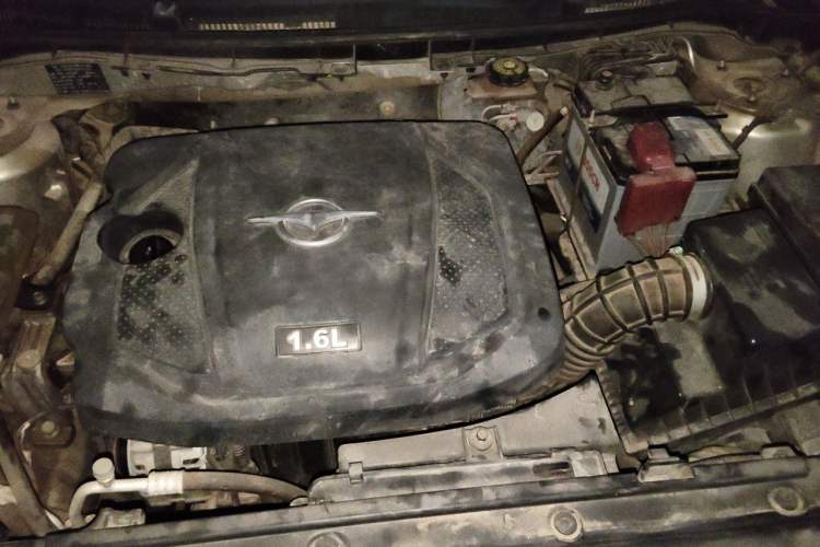 Used Haima Fumei 2014 M5 1.6L Manual Luxury Model Engine Bay