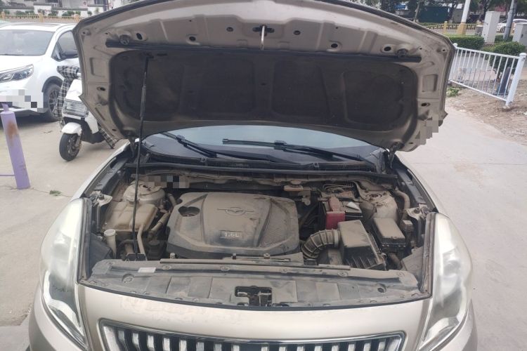 Used Haima Fumei 2014 M5 1.6L Manual Elite Model Engine Bay