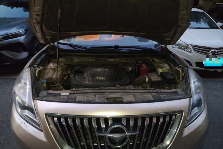 Used Haima Fumei 2014 M5 1.6L Manual Fashion Edition Engine Bay