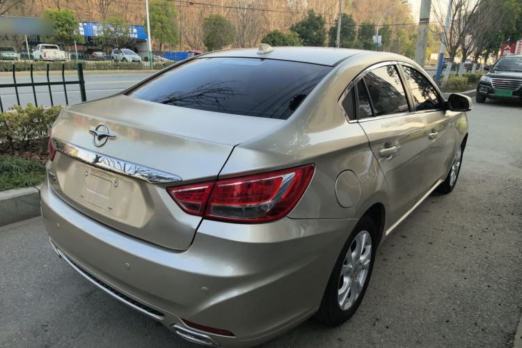 Used Haima Fumei 2014 M5 1.6L Manual Fashion Edition Exterior 5