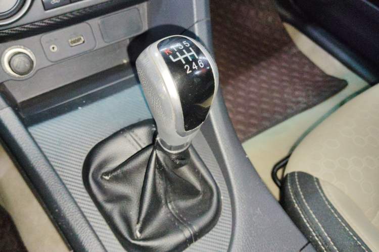 Used Haima Fumei 2014 M5 1.6L Manual Elite Model Gear Lever