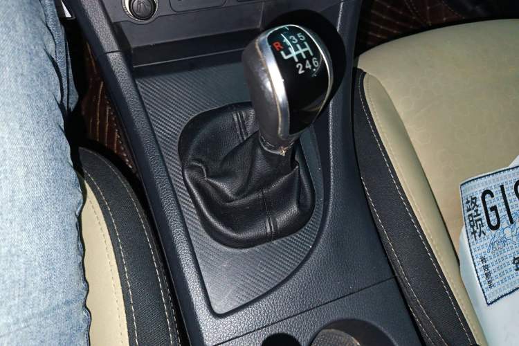 Used Haima Fumei 2014 M5 1.6L Manual Elite Model Gear Lever