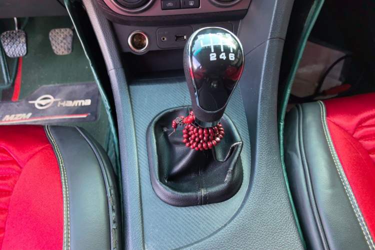 Used Haima Fumei 2014 M5 1.6L Manual Fashion Edition Gear Lever