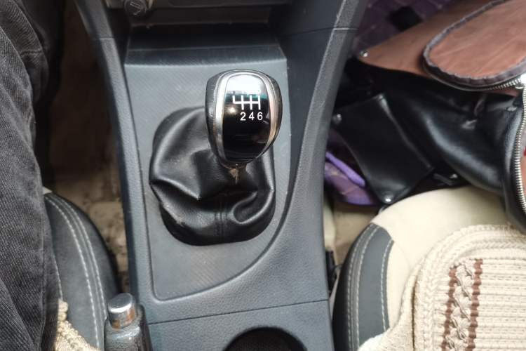 Used Haima Fumei 2014 M5 1.6L Manual Standard Model Gear Lever
