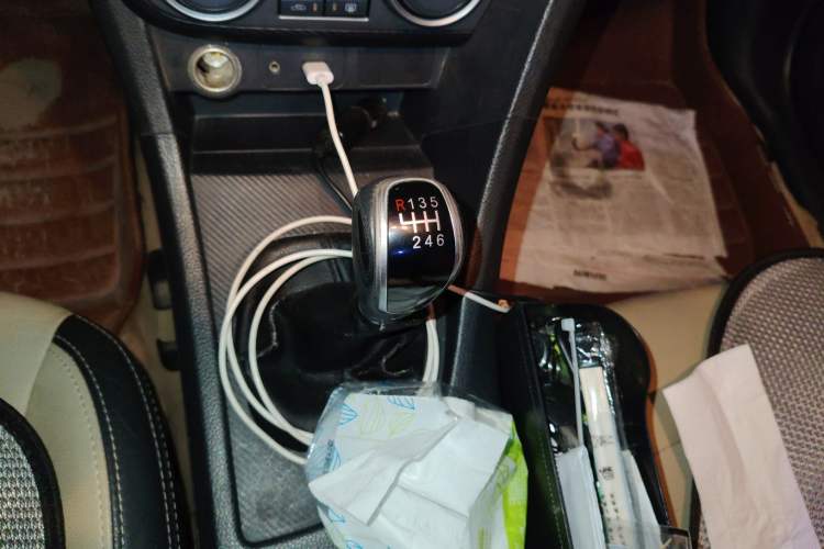 Used Haima Fumei 2014 M5 1.6L Manual Fashion Edition Gear Lever
