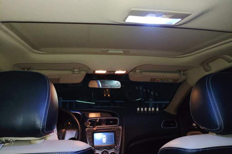 Used Haima Fumei 2014 M5 1.6L Manual Fashion Edition Headliner