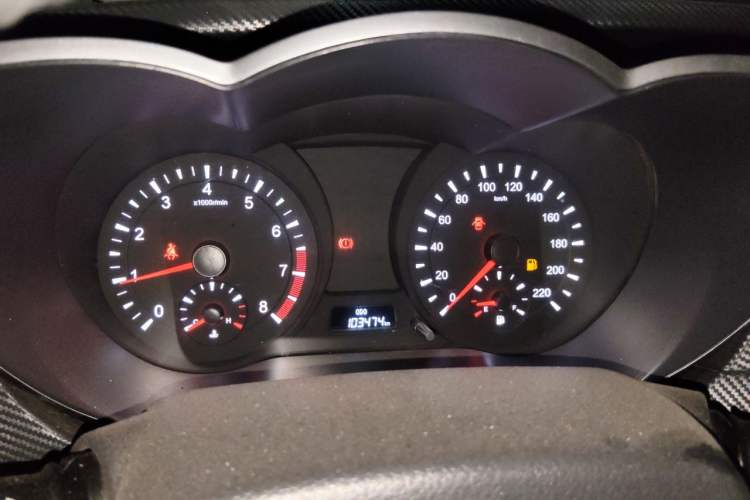 Used Haima Fumei 2014 M5 1.6L Manual Luxury Model Instrument Cluster