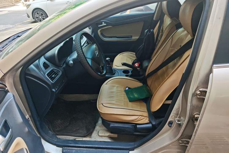 Used Haima Fumei 2014 M5 1.6L Manual Standard Model Left Front Seat