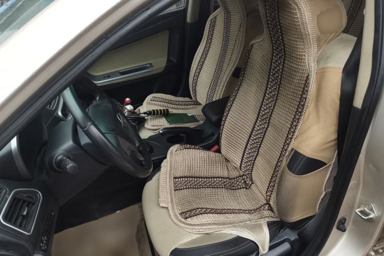 Used Haima Fumei 2014 M5 1.6L Manual Standard Model Left Front Seat