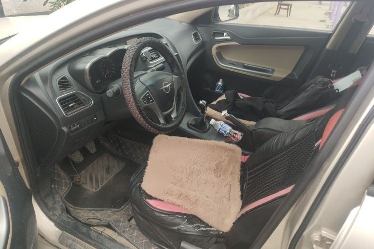 Used Haima Fumei 2014 M5 1.6L Manual Elite Model Left Front Seat