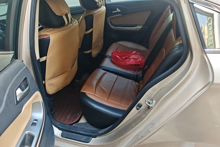 Used Haima Fumei 2014 M5 1.6L Manual Standard Model Left Rear Seat