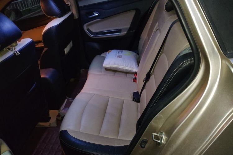 Used Haima Fumei 2014 M5 1.6L Manual Fashion Edition Left Rear Seat