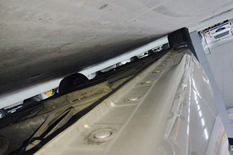Used Haima Fumei 2014 M5 1.6L Manual Elite Model Left Side Sill