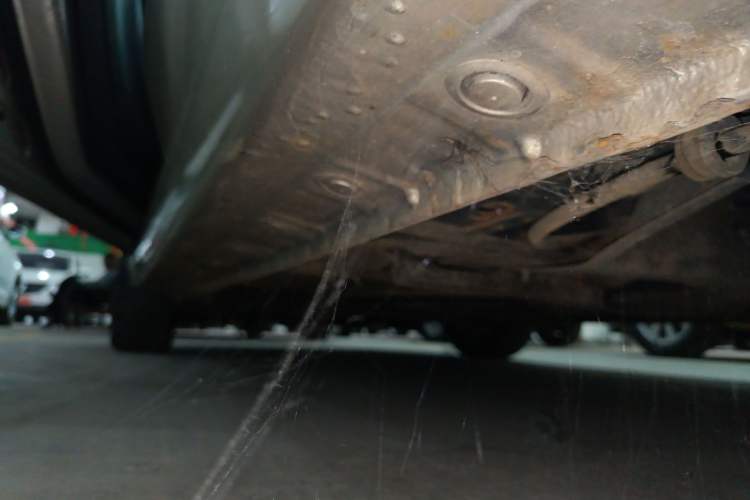 Used Haima Fumei 2014 M5 1.6L Manual Elite Model Left Side Sill