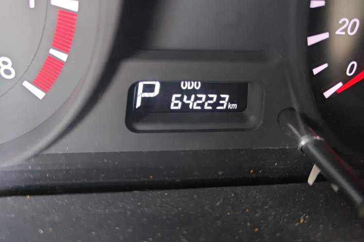 Used Haima Fumei 2014 M5 1.6L Automatic Comfort Model Odometer Close Up