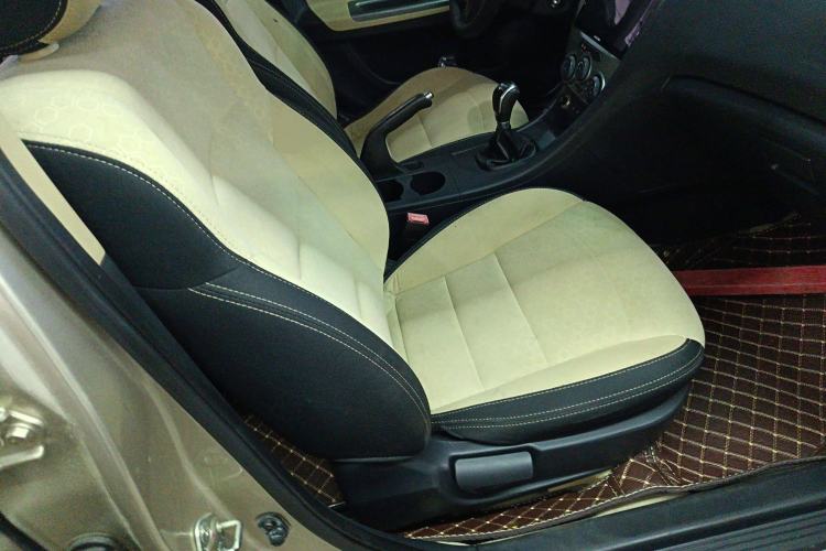 Used Haima Fumei 2014 M5 1.6L Manual Elite Model Right Front Seat