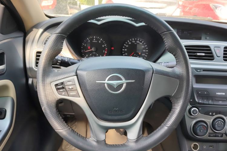 Used Haima Fumei 2014 M5 1.6L Manual Elite Model Steering Wheel