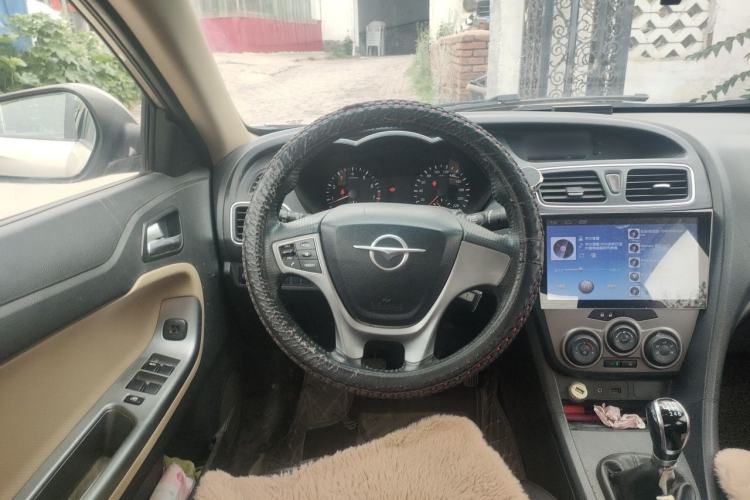 Used Haima Fumei 2014 M5 1.6L Manual Elite Model Steering Wheel